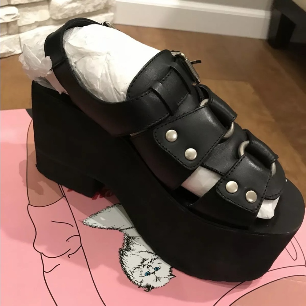 100% leather  platform sandals size 9